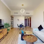 V3 Tower - Elegant One Bedroom