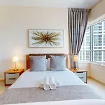 V3 Tower - Elegant One Bedroom