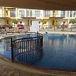 Room In Villa - Amazing One-Bedroom Villa Townhouse