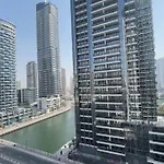 Premium Location, Cozy Apartment