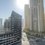 Premium Location, Cozy Apartment