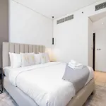 Nasma Luxury Stays - Elegant 1Br With Stunning View Of Park Avenue