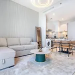 Stay By Latinem Luxury 1Br Holiday Home Cvr A2703 Near Burj Khalifa