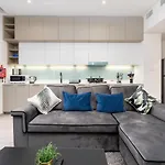 White Sage - Brand New Apartment With Panoramic New Dubai Views