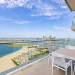 Private Beach - 4Br - 8 Sleep - Pool - 180 Grades Sea & Ain View - Huge Balcony - Parking - Prime Location