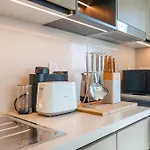 Cozy Apartment At Top Floor With City Views 177Bc-2