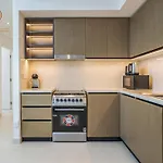Family Apartment With Burj Views From Top Floor 172Bc-3