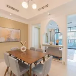 Traditional 2 Bedroom With Dubai Fountain View
