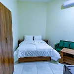 Relaxing Private Rooms In Compound Housing Near Burj Alarab Villa 124