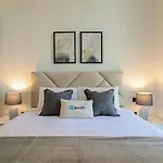 Higuests - Marina Vista Tower 2