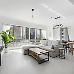Spacious 1Br Apt Downtown Dubai