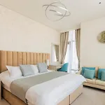 Studio With Private Beach Access At Palm Jumeirah