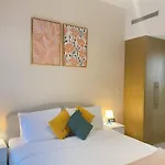 Lux Bnb Bellevue Tower Downtown