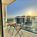 Cozy Spacious Ag Tower Business Bay, Dubai