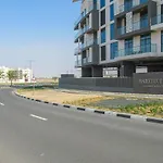 Frank Porter - Majestique Residence 2