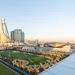 Ultimate Stay / 3 Beds / Gorgeous Frame And Park View / 250M From Metro / 1 Stop From World Trade Center
