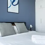 Iconic 2Br With Marina Views