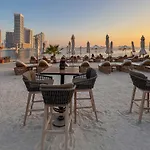 Frank Porter - Seven Hotel & Aprtments
