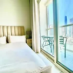 Full Sea View With Balcony - Studio Apartment - 10 Min To Jbr -