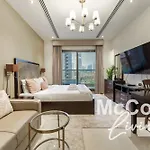 Cozy Studio With Burj Khalifa Views