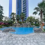 Manzil - 1Br Apt With Pool Close To Downtown