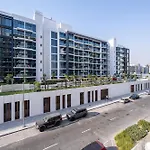 Contemporary Studio In Azizi Riviera 31, Al Merkadh By Deluxe Holiday Homes