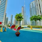 Modern 2Br Near Dubai Mall & Burj Khalif