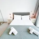Luxury At The Banyan Tree Residence Dubaii