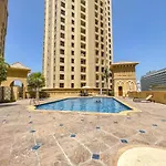 Stylish Pad Right By The Beach
