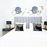 Luxury Burj Crown Downtown Balcony & View