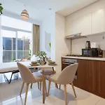 Sophisticated Living 1Br With Burj Khalifa View