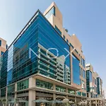 1Br With Study City View Bay Square B7