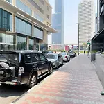 Blueground Sheikh Zayed Rd Pool Gym Dxb-143
