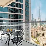 Full Burj Khalifa View - 9 Min Walk To Dubai Mall & Fountain - Luxury 1 Bedroom - Gym - Pool
