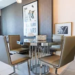 Stylish Apartment At Paramount Hotel Business Bay