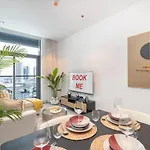 Homey 1-Bedroom Apartment In Business Bay With A View Of City Skyline!