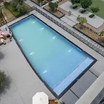 Glamorous 2-Bedroom Retreat In Blvd Crescent Near Dubai Mall