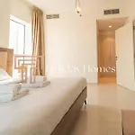 Brand New Modern One Bed Luxury Apartment