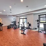 Warm And Earthy 1-Bedroom Apartment Perfect For Family In Madinat Jumeirah Living!