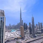 Downtown Views II - Vogue Luxurious One Bedroom Apartment With Balcony, Opposite Dubai Mall Skybridge