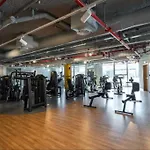 Downtown Views II - Vogue One Bedroom Apartment With Balcony, Opposite Dubai Mall Skybridge
