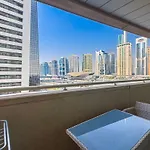 Amazing 1 Bed Room Apartment In Dubai Marina