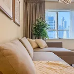 Dreamshoma -1B Spacious Apartment With A Lake View