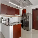 Beautiful 1Br Apt On High Floor With Partial Sea View
