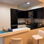 Royal Sky Vacation Homes By Damac Maison Mall Street