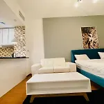 Studio Apartment In Jumeriah Village Triangle District 2