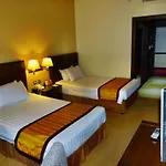 Knight Armour Hotel