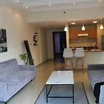 One Bed Apartment At A Great Location In Dubai Marina