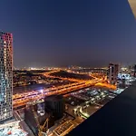 Escape24 - Vogue 1Br Near Burj Khalifa And Dubai Mall Downtown Dubai