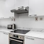 2Br Bay Square B13, City View